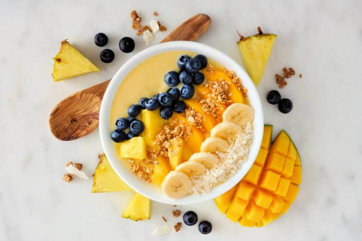 Mango Smoothie Bowl by green apple catering
